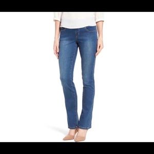 Jag Jeans NWOT Mid Rise Straight Leg